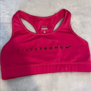 Nike woman sports bra